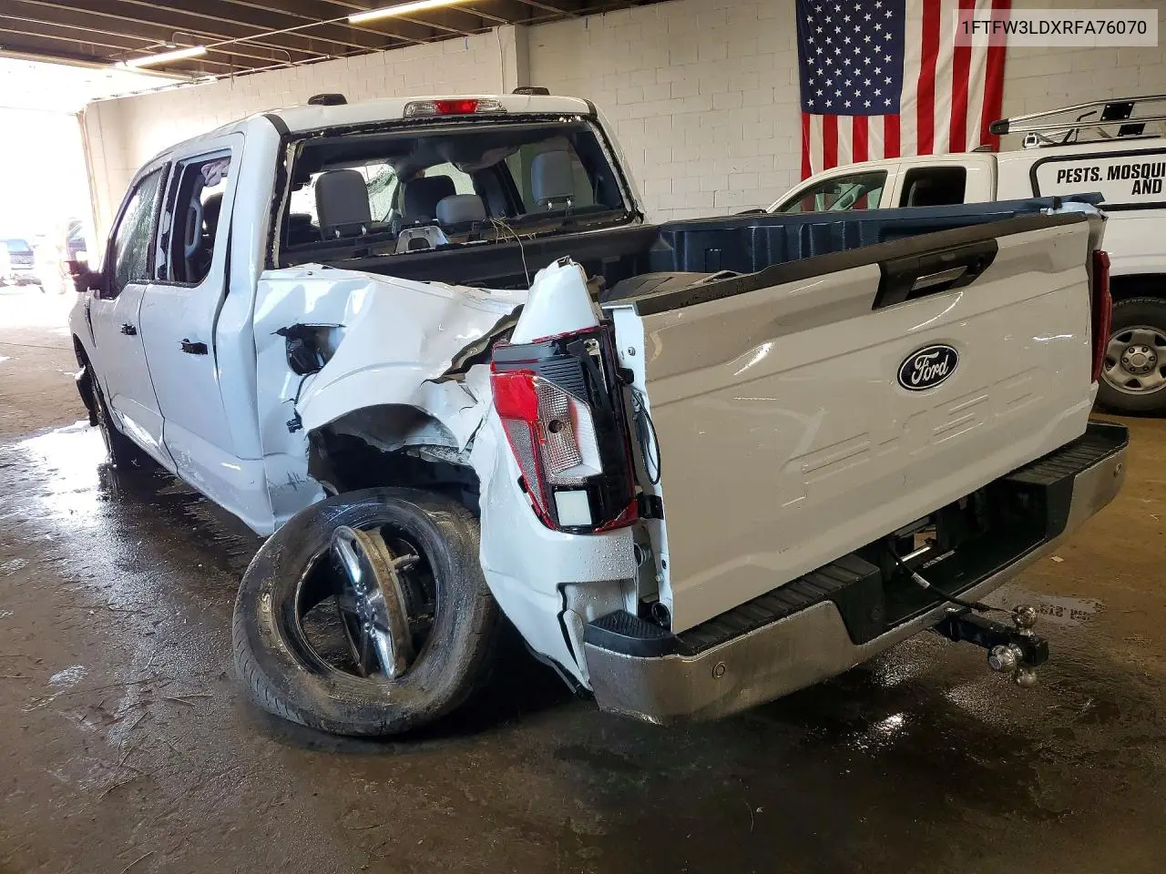 2024 FORD F-150 VIN 1FTFW3LDXRFA76070 — фото 2