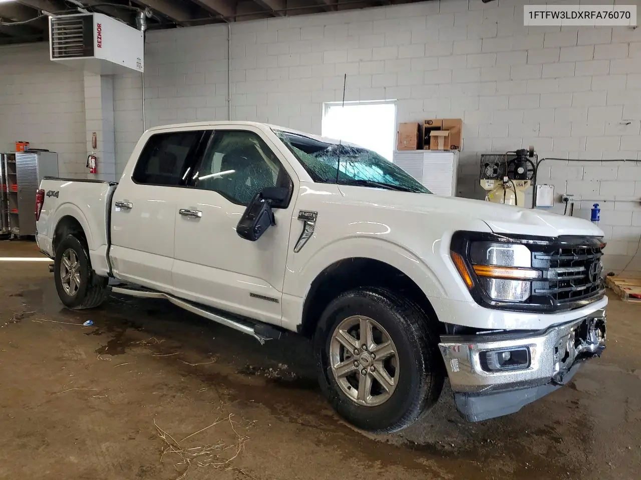2024 FORD F-150 VIN 1FTFW3LDXRFA76070 — фото 4