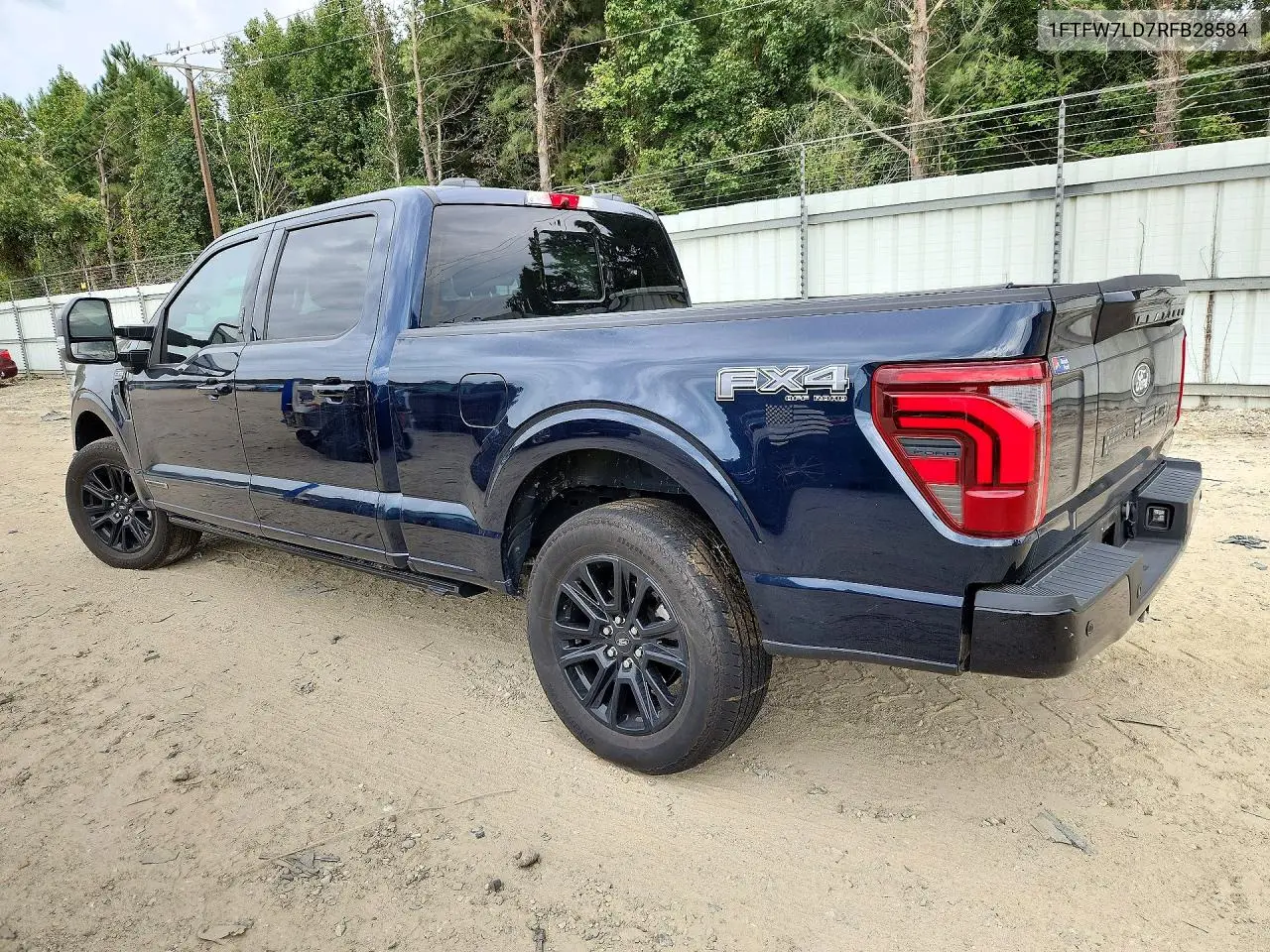 2024 FORD F-150 VIN 1FTFW7LD7RFB28584 — фото 3