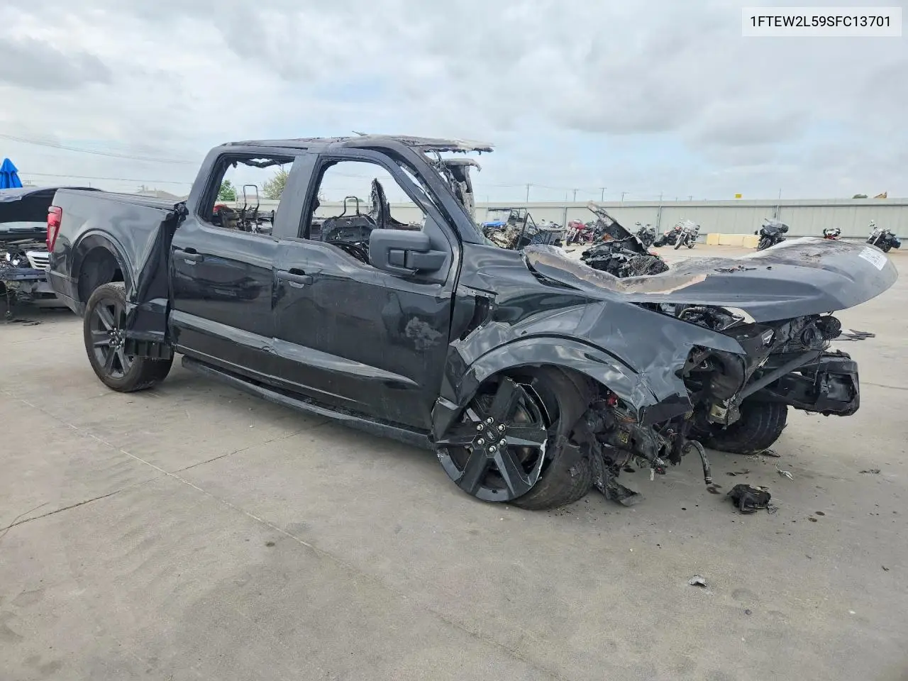 2025 FORD F-150 VIN 1FTEW2L59SFC13701 — фото 4