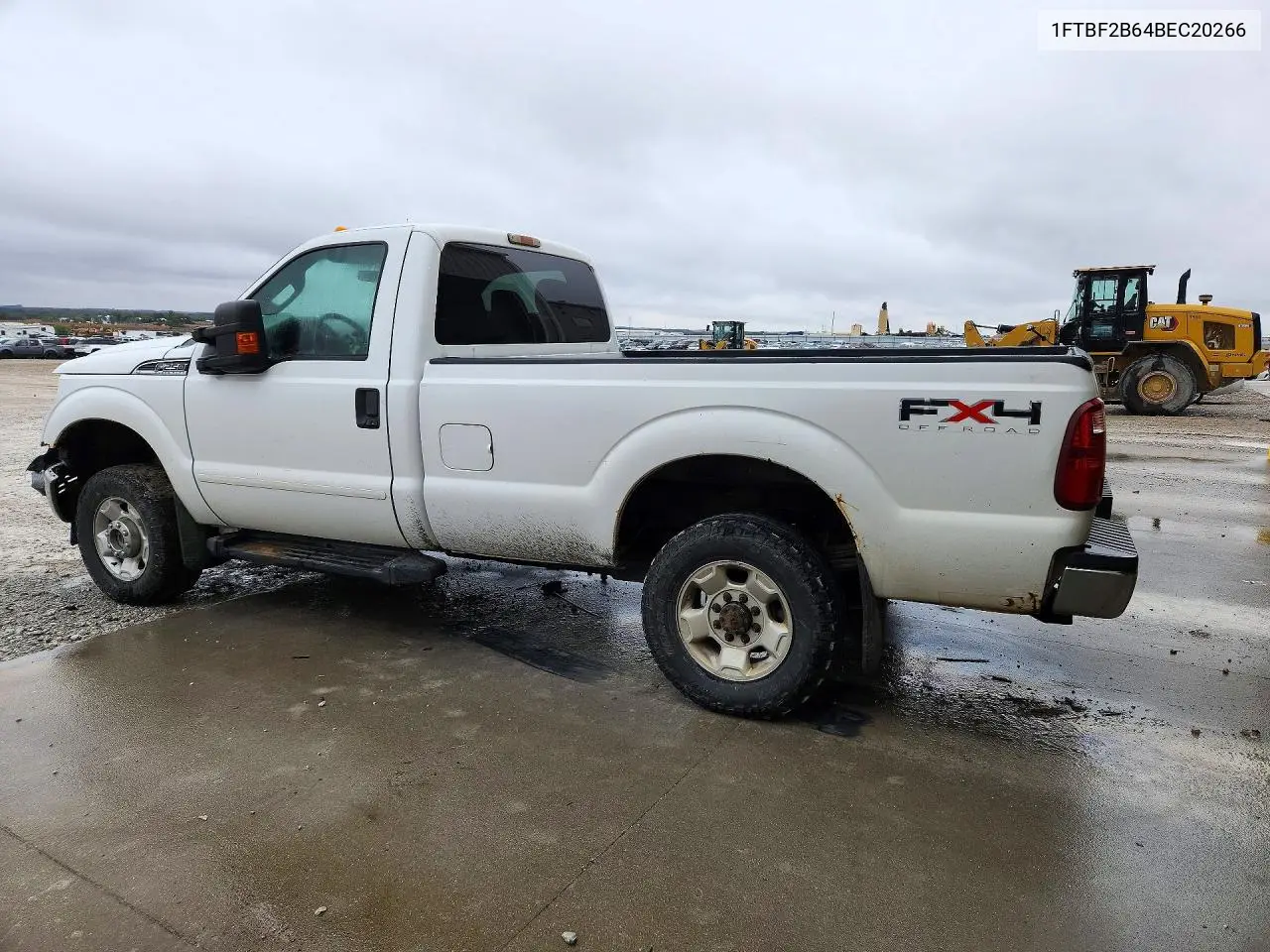 2011 FORD F250 VIN 1FTBF2B64BEC20266 — фото 2