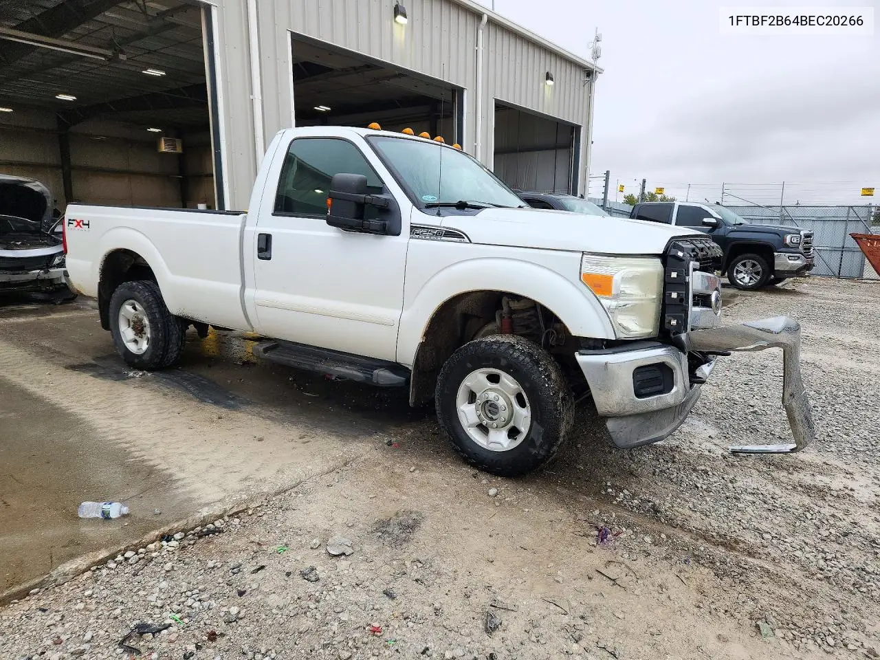 2011 FORD F250 VIN 1FTBF2B64BEC20266 — фото 4