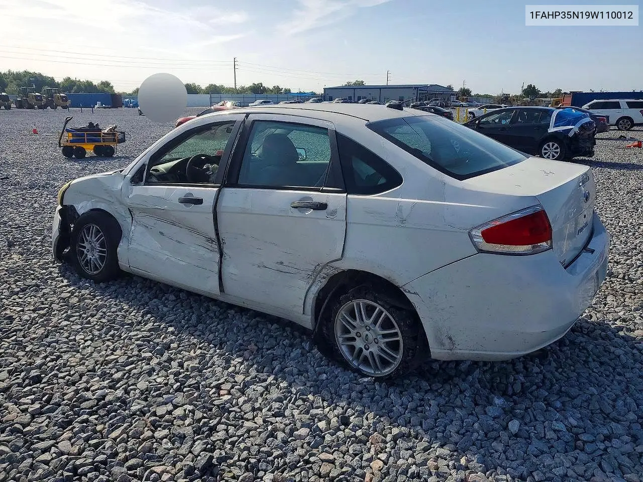 2009 FORD FOCUS VIN 1FAHP35N19W110012 — фото 2