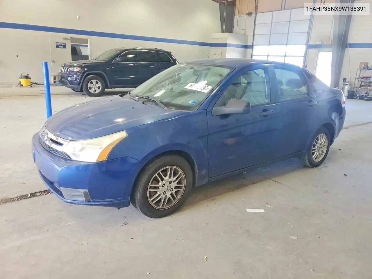 FORD FOCUS 2009, VIN 1FAHP35NX9W138391