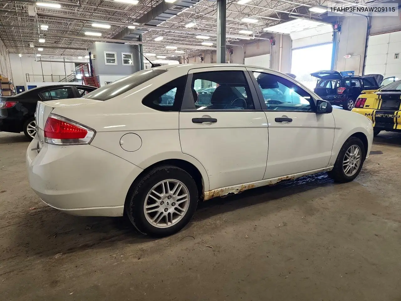 2010 FORD FOCUS VIN 1FAHP3FN9AW209115 — фото 3