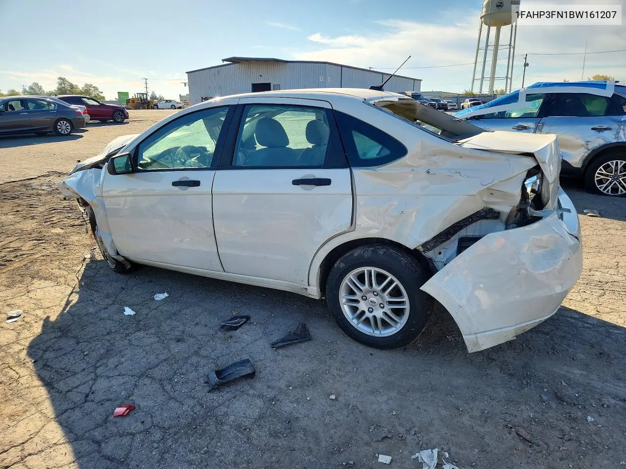 2011 FORD FOCUS VIN 1FAHP3FN1BW161207 — фото 2