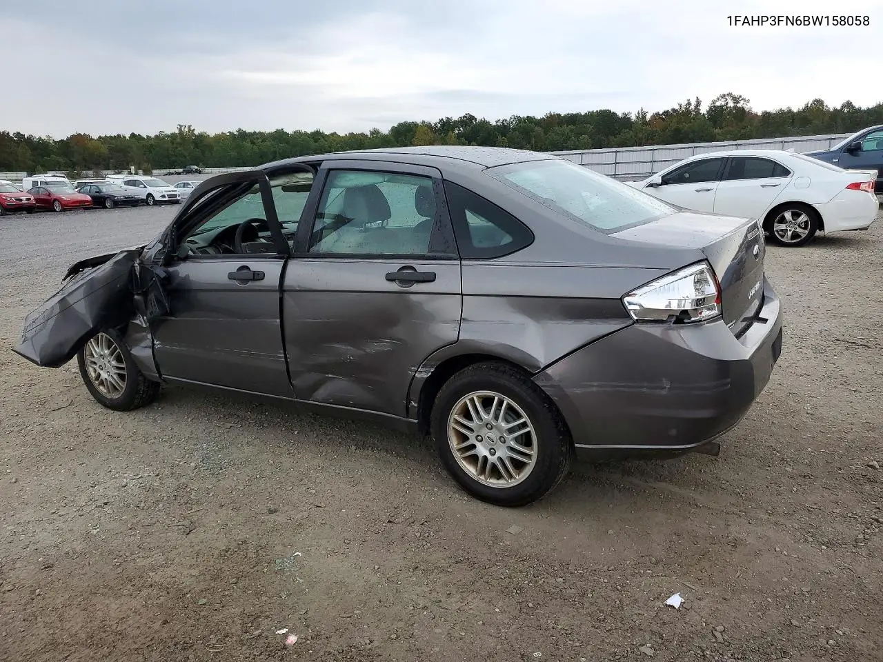 2011 FORD FOCUS VIN 1FAHP3FN6BW158058 — фото 2