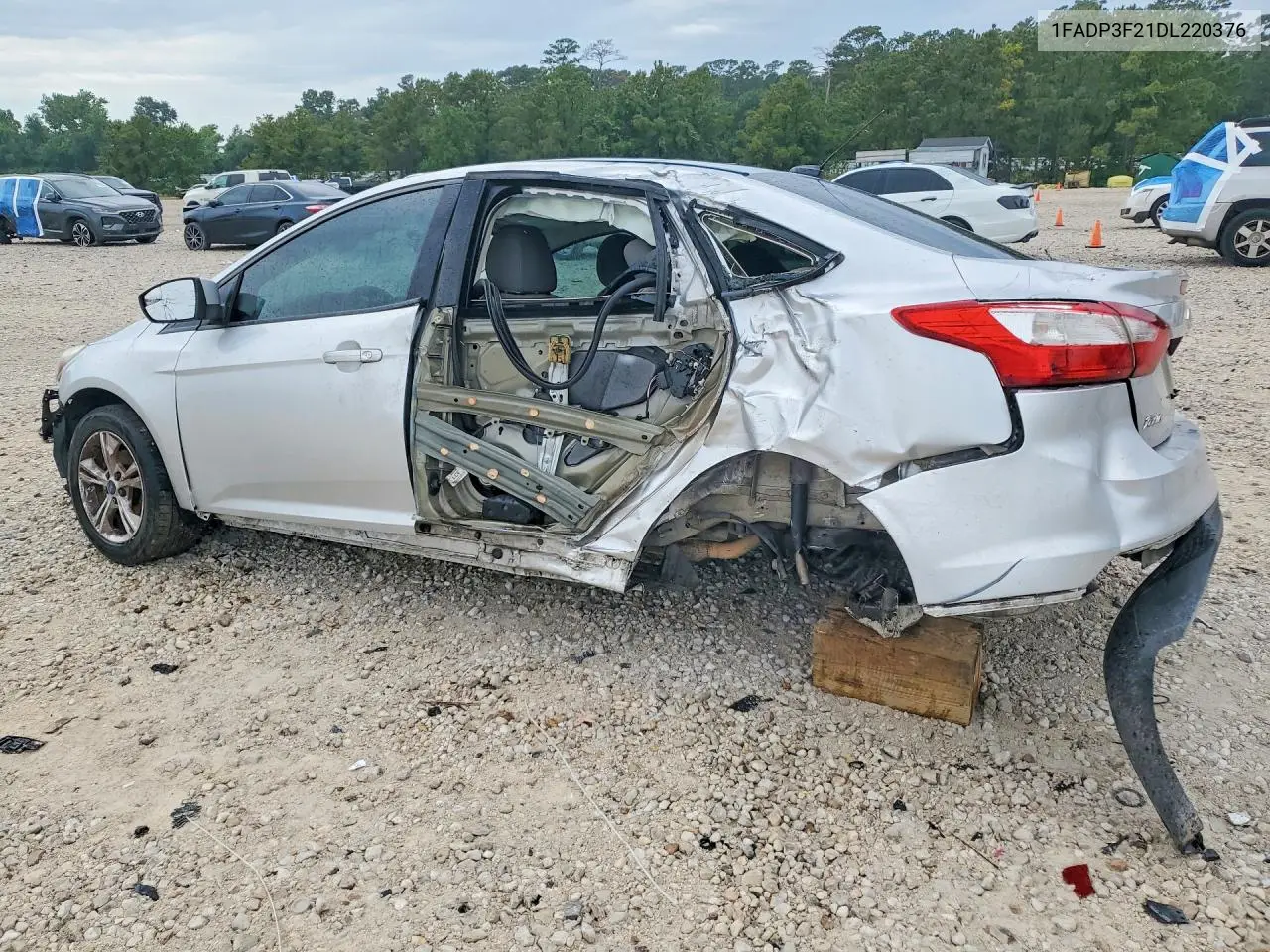 2013 FORD FOCUS VIN 1FADP3F21DL220376 — фото 2