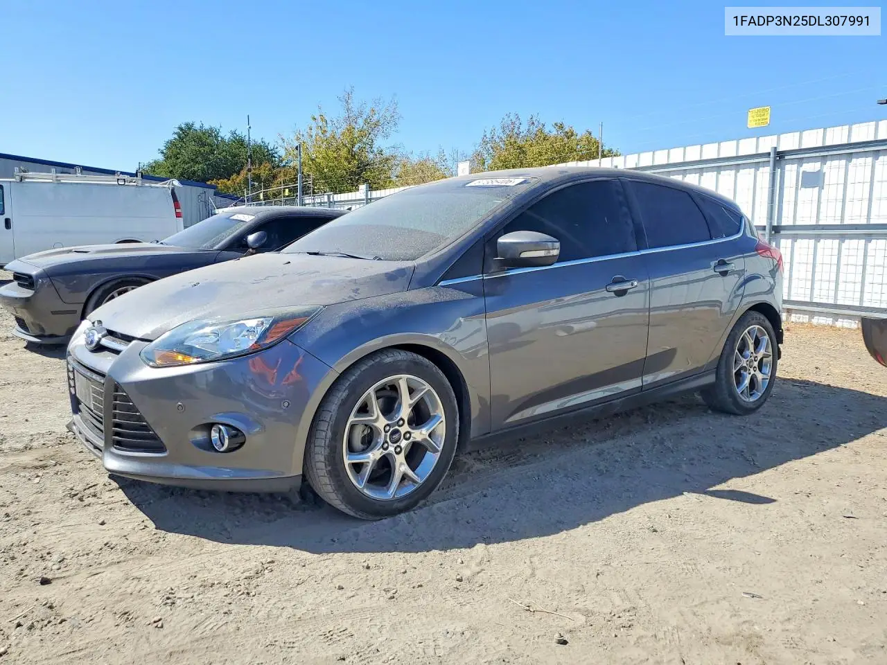 FORD FOCUS 2013, VIN 1FADP3N25DL307991