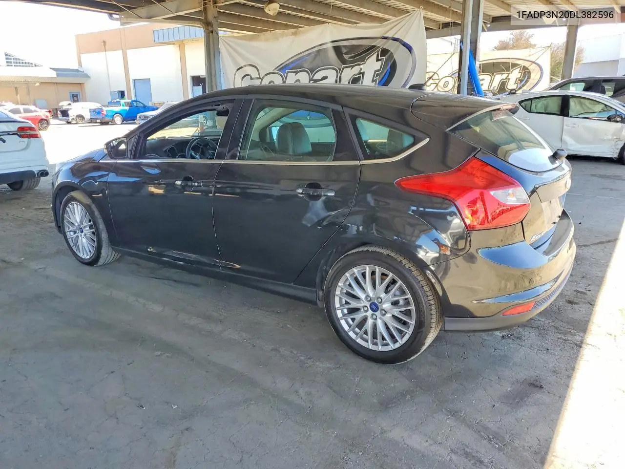 2013 FORD FOCUS VIN 1FADP3N20DL382596 — фото 2