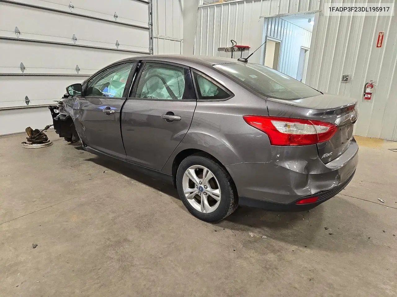 2013 FORD FOCUS VIN 1FADP3F23DL195917 — фото 2