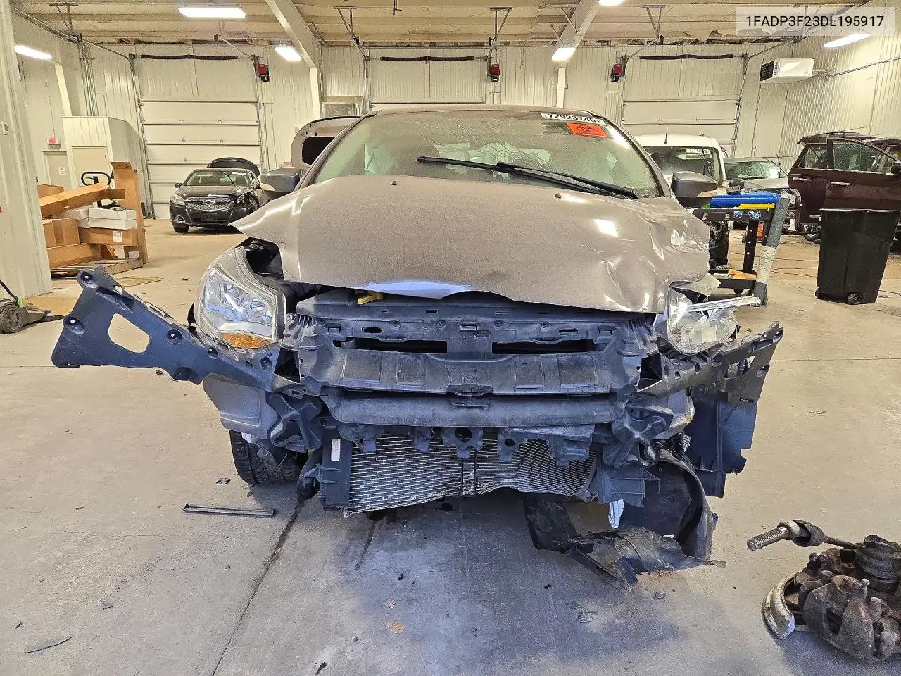 2013 FORD FOCUS VIN 1FADP3F23DL195917 — фото 5