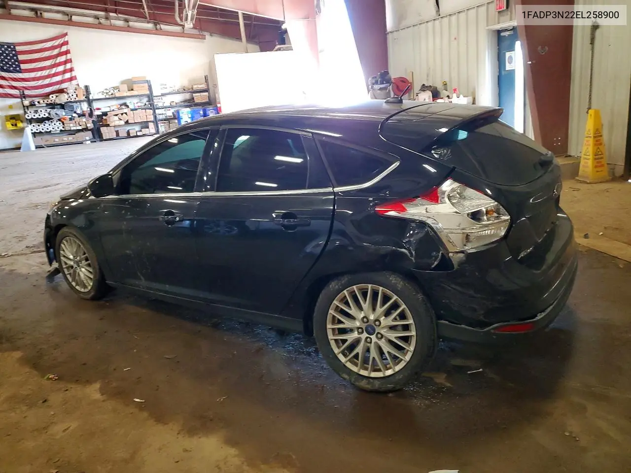 2014 FORD FOCUS VIN 1FADP3N22EL258900 — фото 2