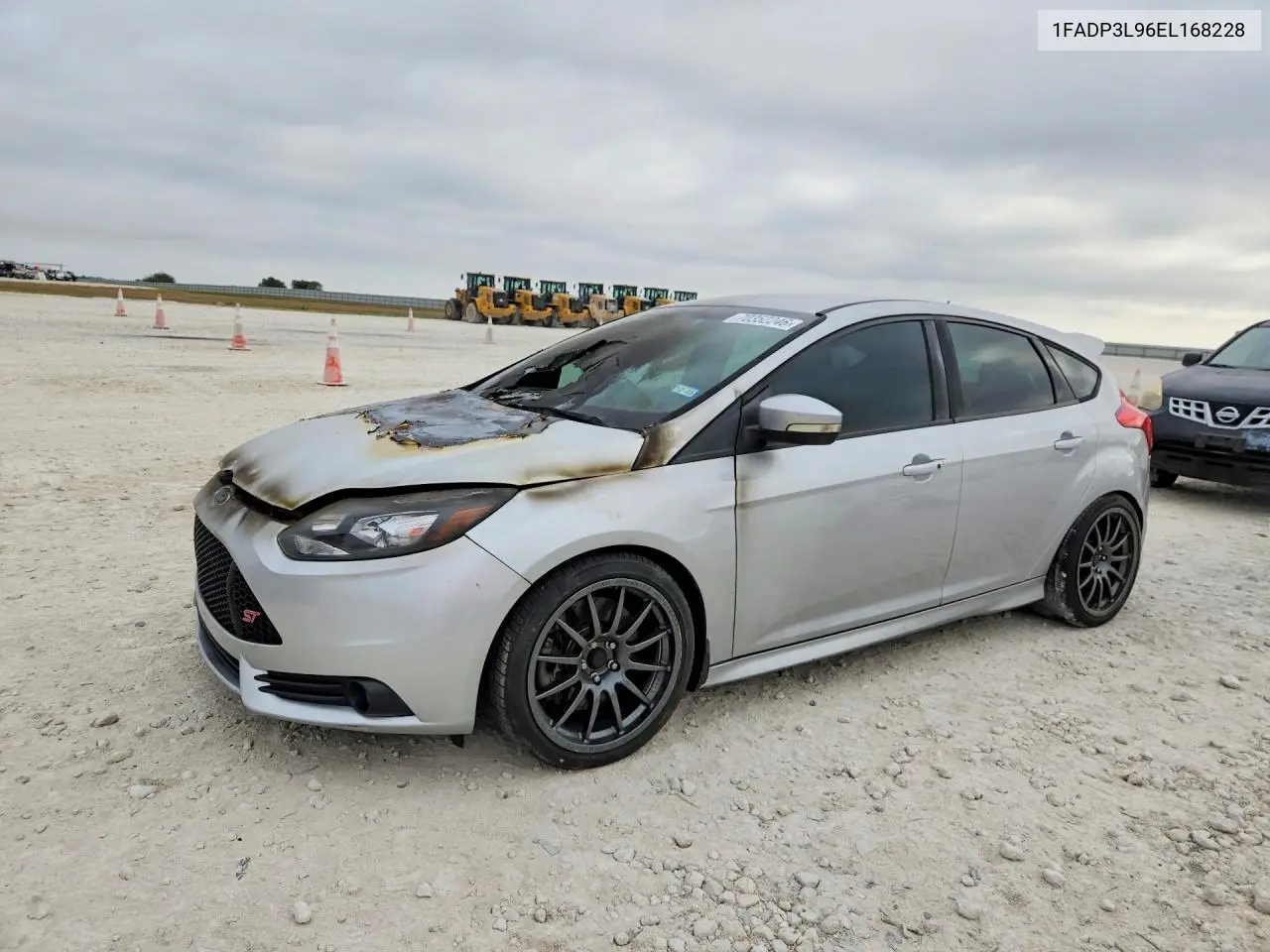 FORD FOCUS 2014, VIN 1FADP3L96EL168228