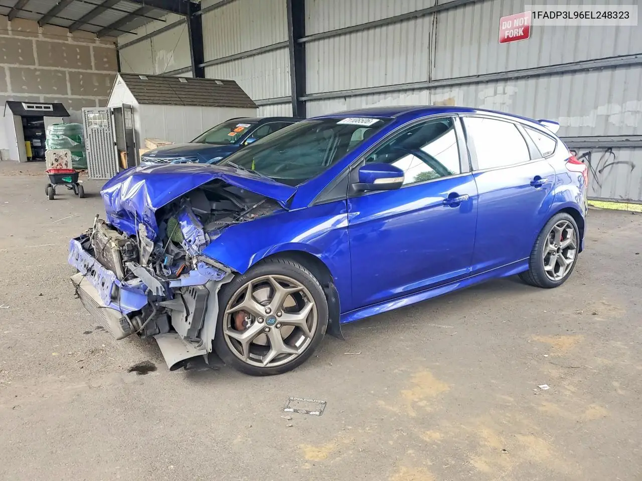 FORD FOCUS 2014, VIN 1FADP3L96EL248323