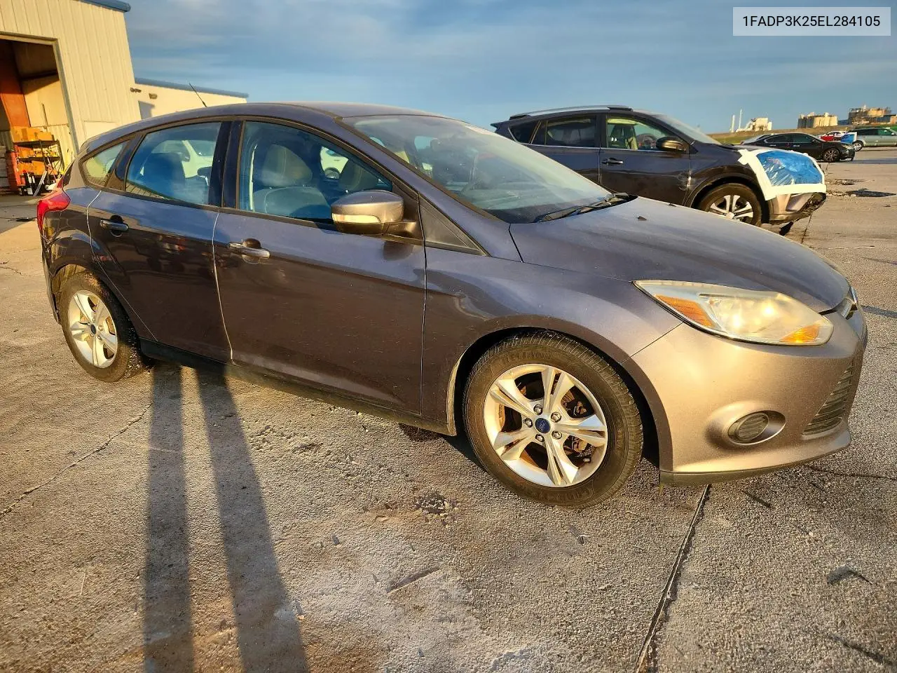 2014 FORD FOCUS VIN 1FADP3K25EL284105 — фото 4