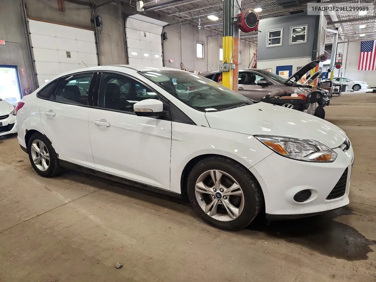 2014 FORD FOCUS VIN 1FADP3F29EL299989 — фото 4