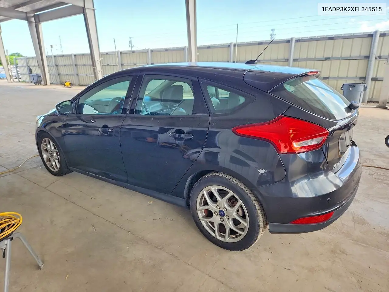 2015 FORD FOCUS VIN 1FADP3K2XFL345515 — фото 2