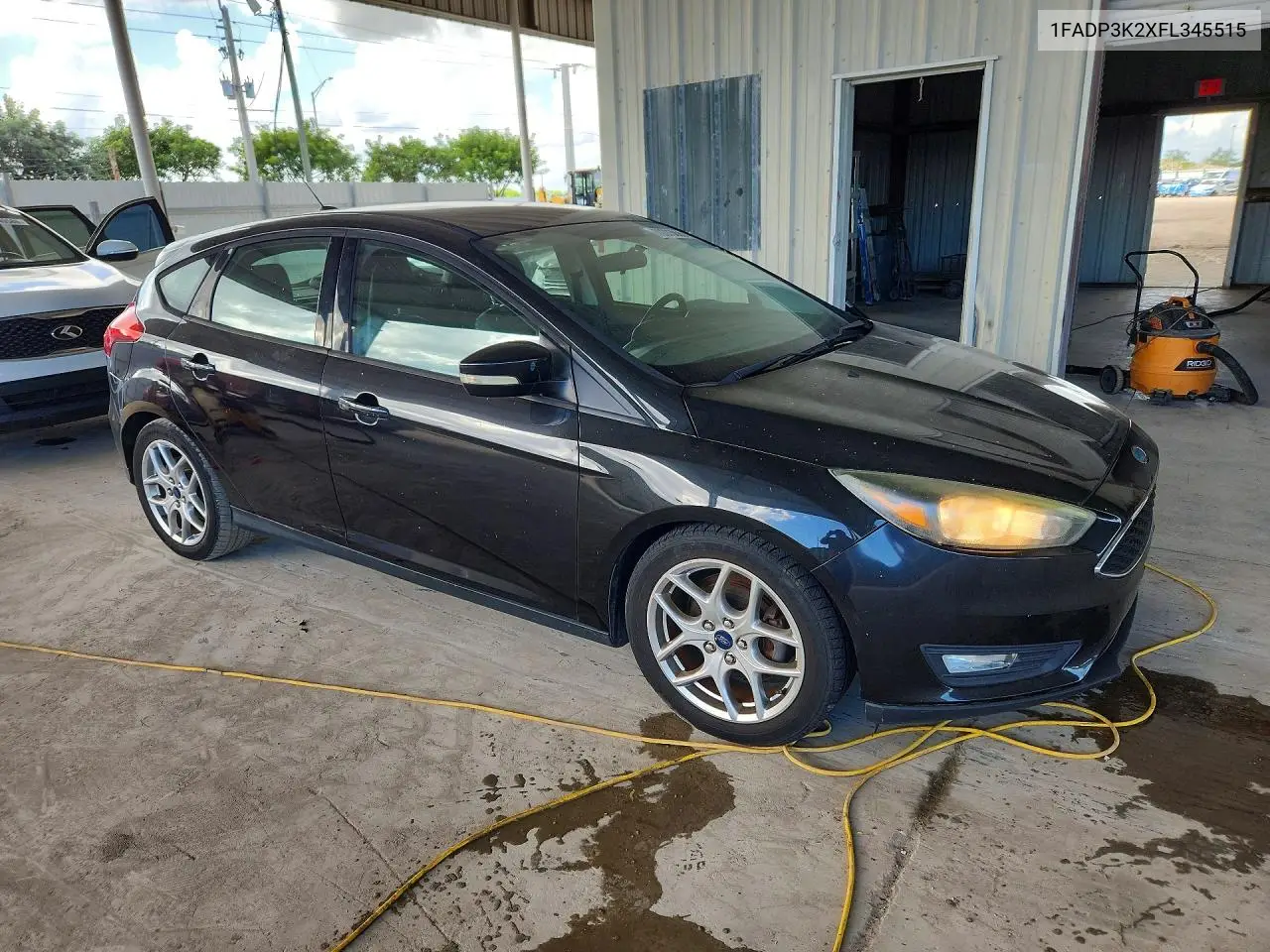2015 FORD FOCUS VIN 1FADP3K2XFL345515 — фото 4