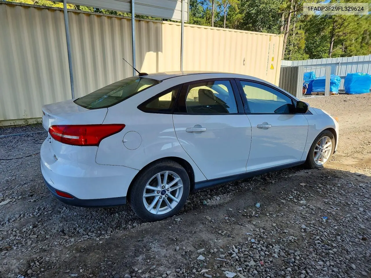 2015 FORD FOCUS VIN 1FADP3F29FL329624 — фото 3