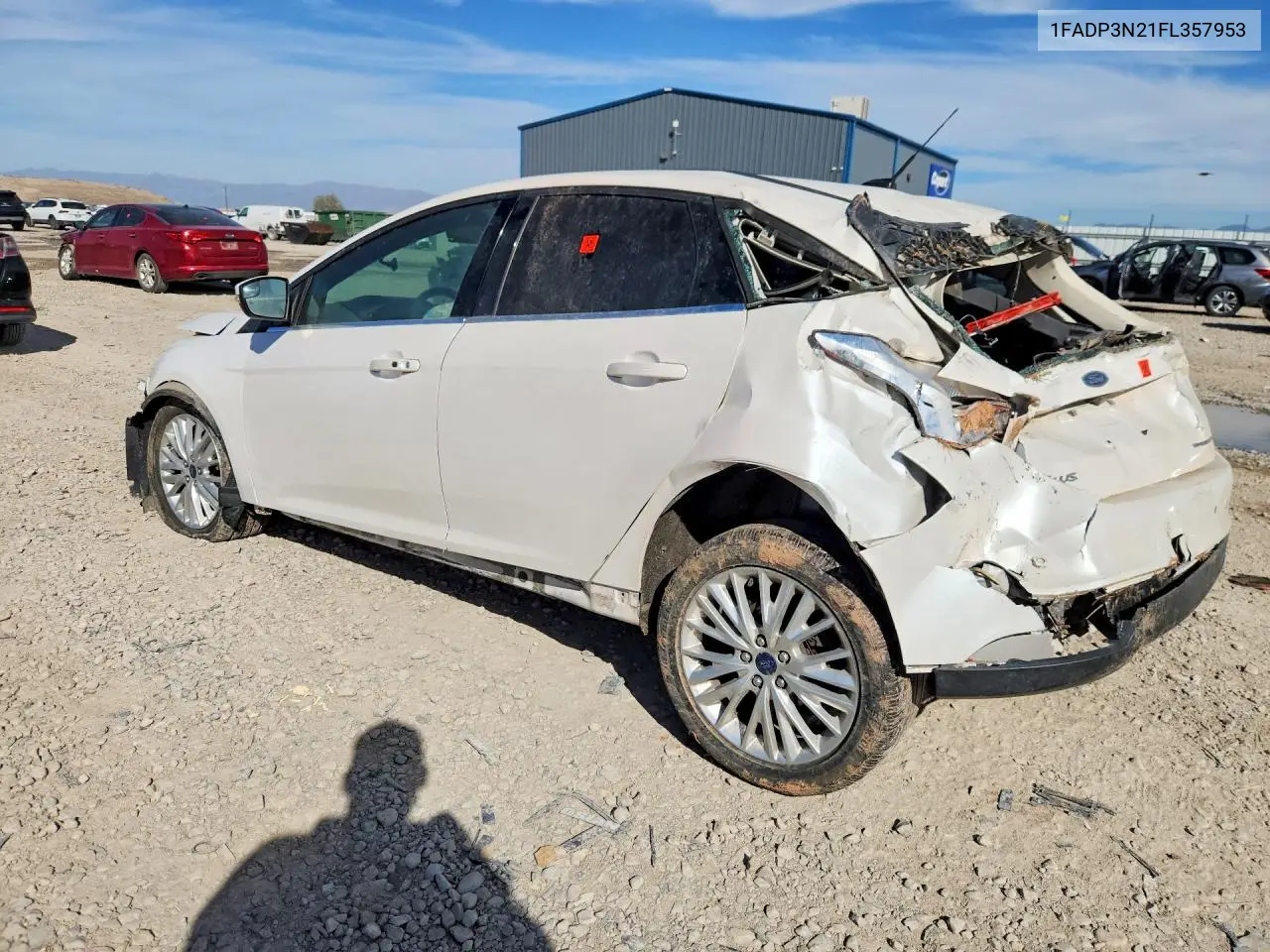 2015 FORD FOCUS VIN 1FADP3N21FL357953 — фото 2