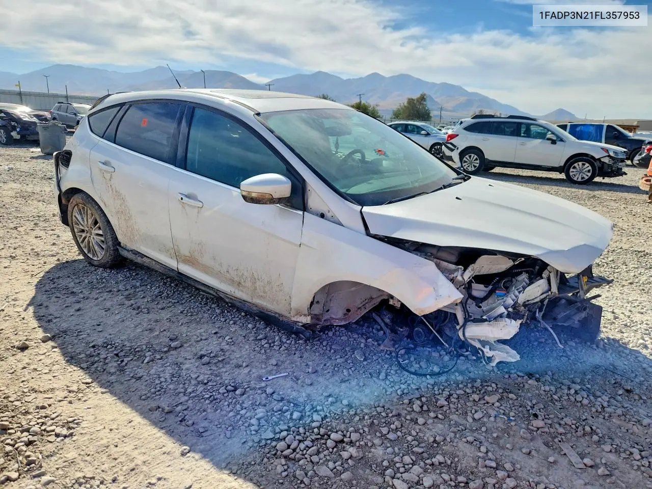 2015 FORD FOCUS VIN 1FADP3N21FL357953 — фото 4