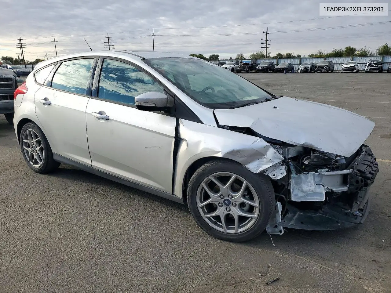 2015 FORD FOCUS VIN 1FADP3K2XFL373203 — фото 4