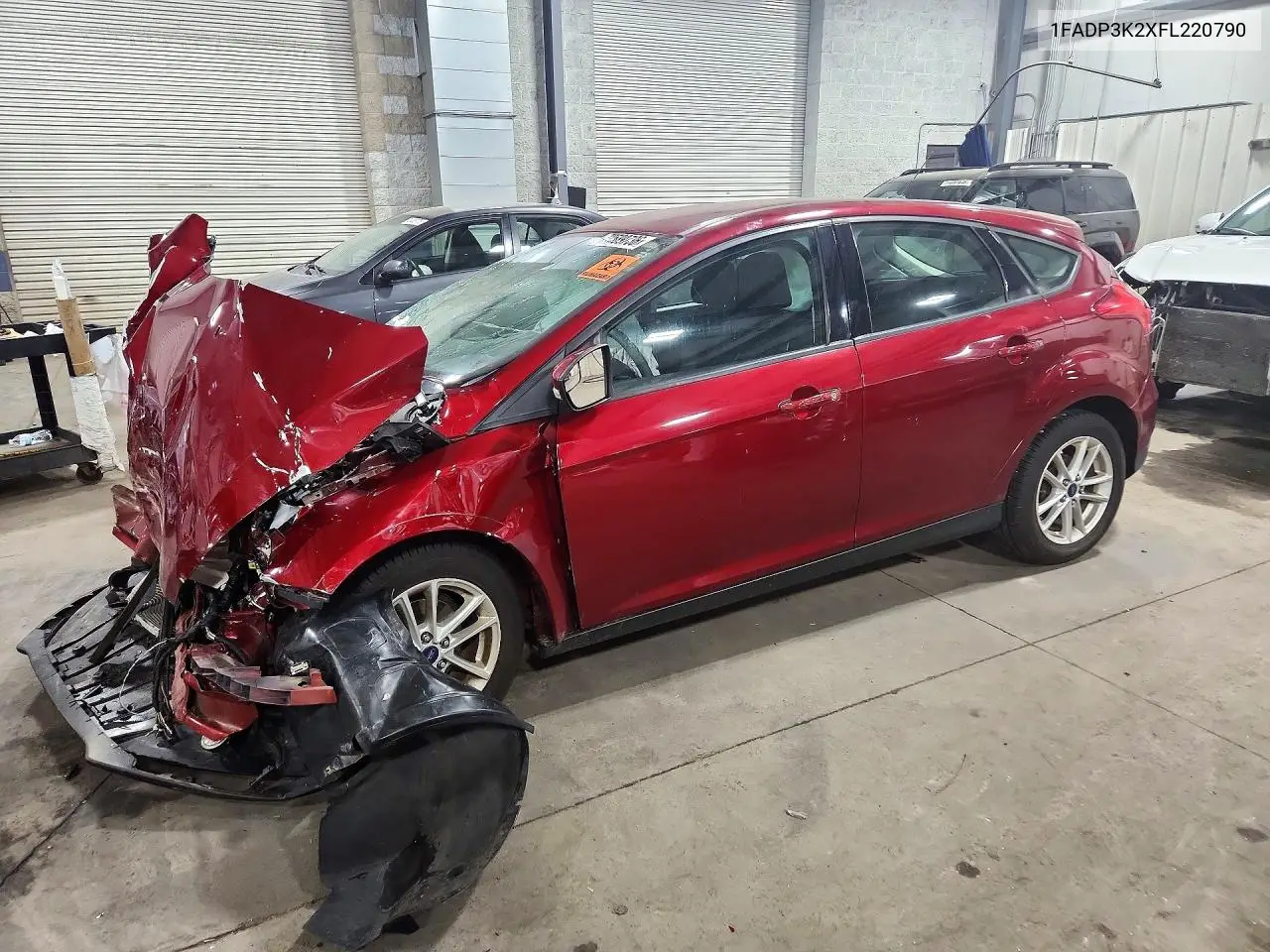 FORD FOCUS 2015, VIN 1FADP3K2XFL220790