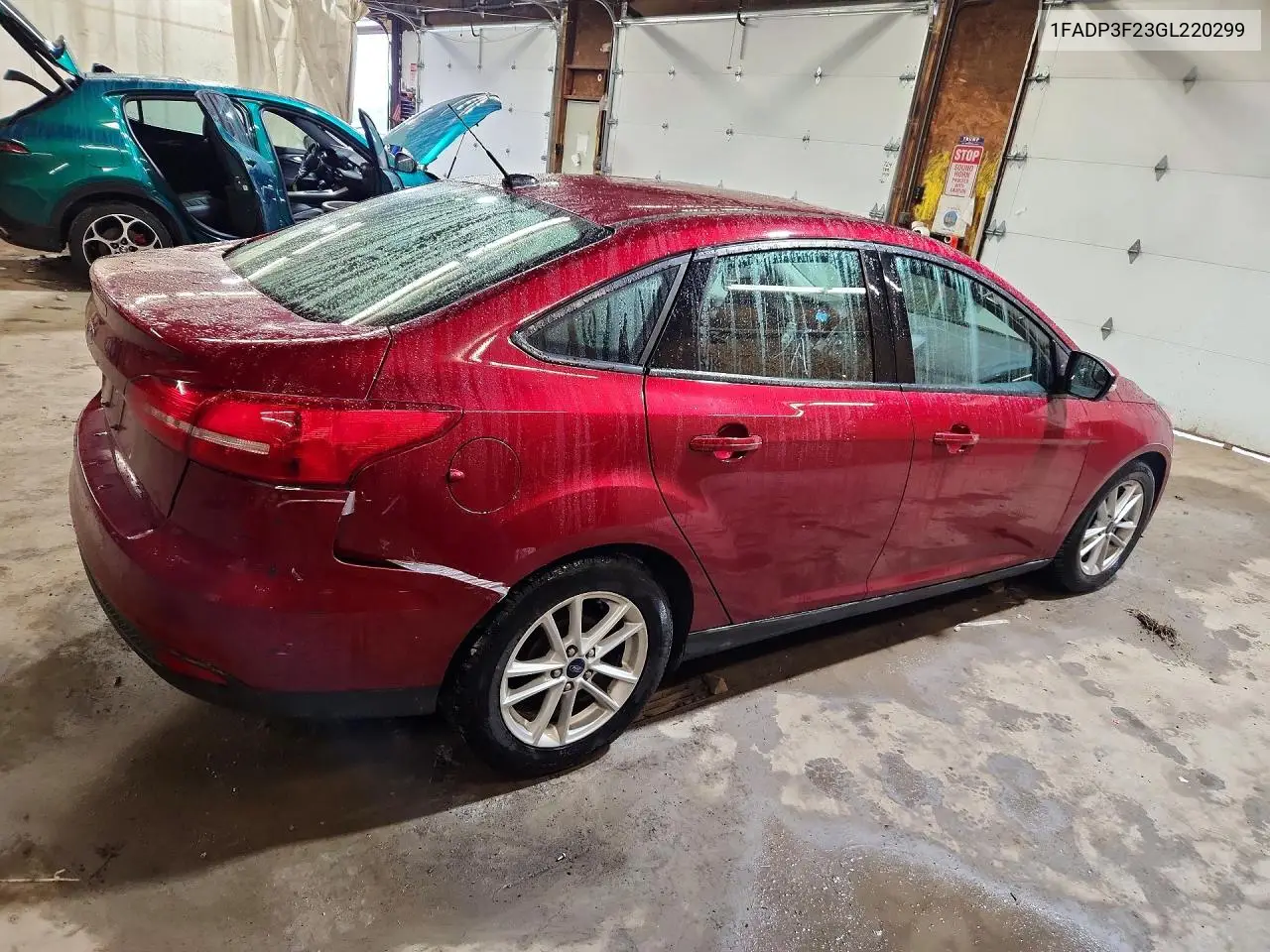 2016 FORD FOCUS VIN 1FADP3F23GL220299 — фото 3