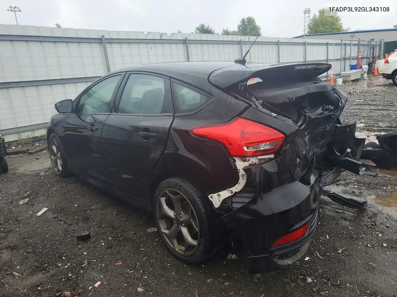 2016 FORD FOCUS VIN 1FADP3L92GL343108 — фото 2