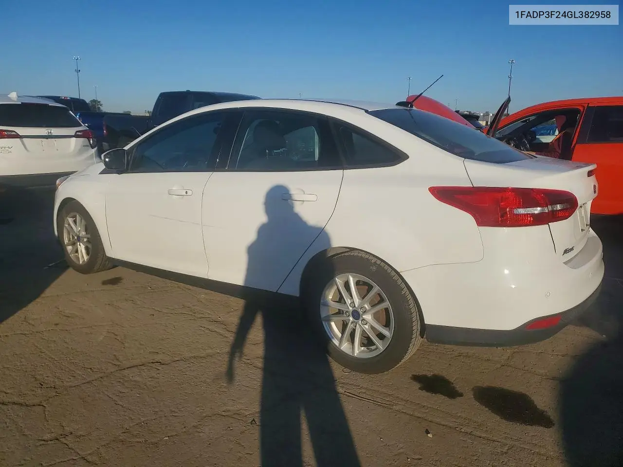 2016 FORD FOCUS VIN 1FADP3F24GL382958 — фото 2