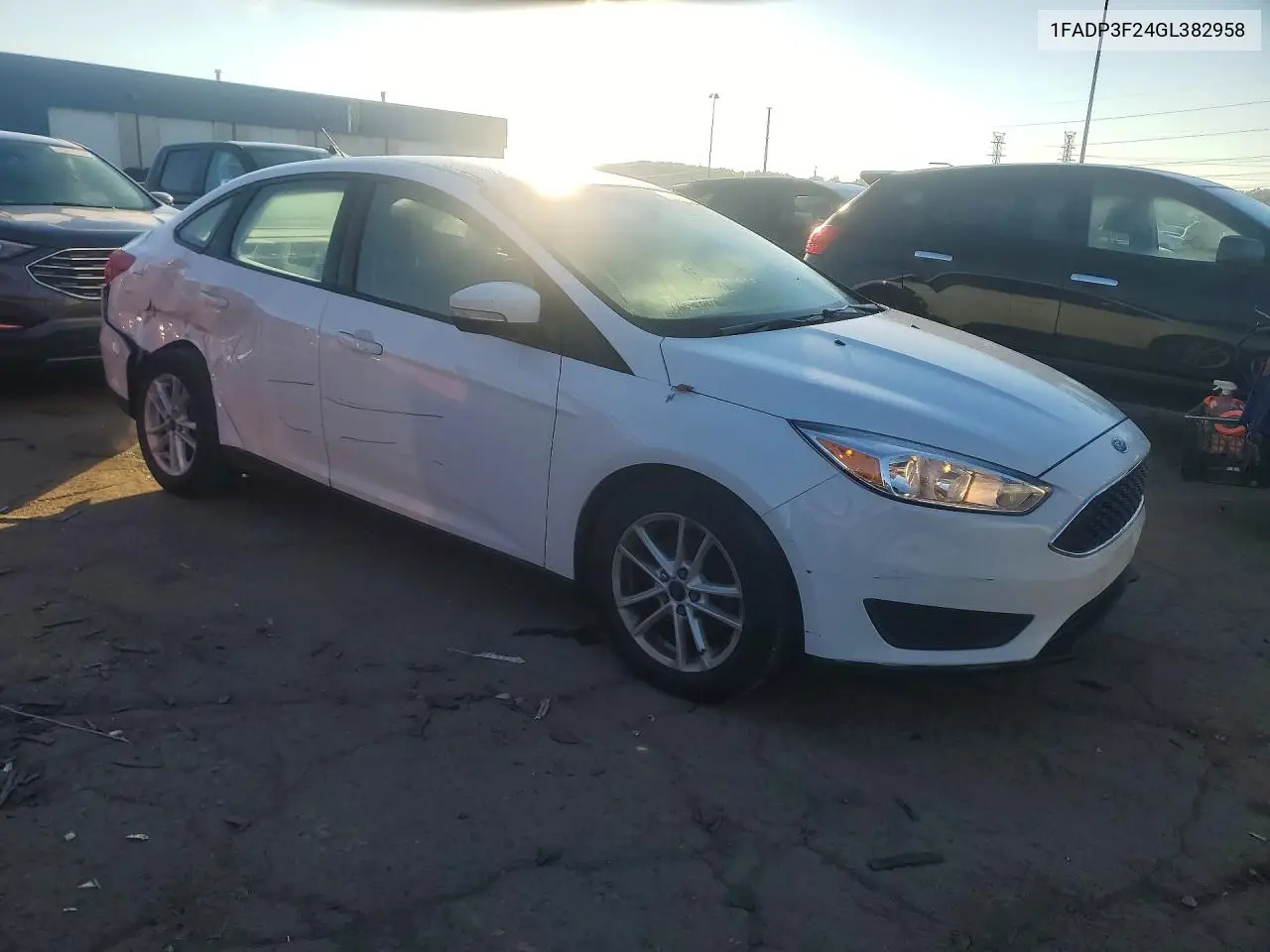 2016 FORD FOCUS VIN 1FADP3F24GL382958 — фото 4