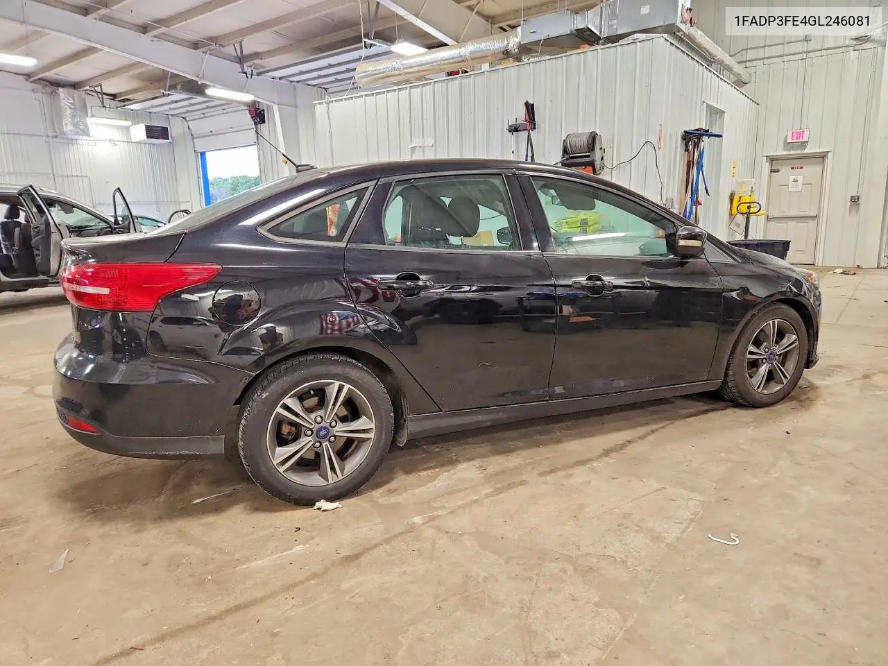 2016 FORD FOCUS VIN 1FADP3FE4GL246081 — фото 3