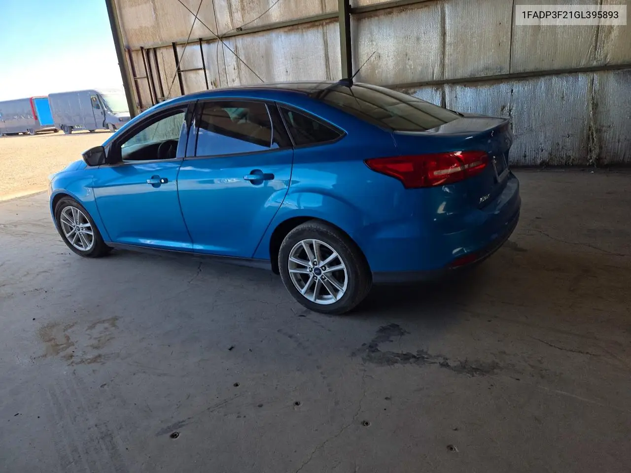 2016 FORD FOCUS VIN 1FADP3F21GL395893 — фото 2