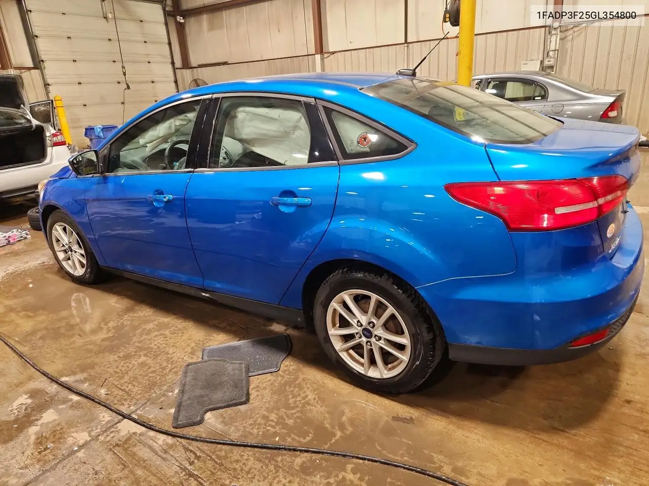 2016 FORD FOCUS VIN 1FADP3F25GL354800 — фото 2