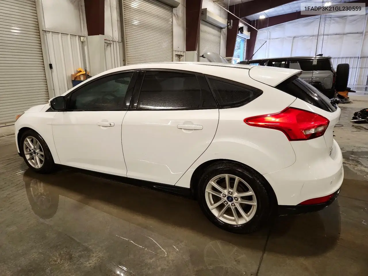 2016 FORD FOCUS VIN 1FADP3K21GL230559 — фото 2