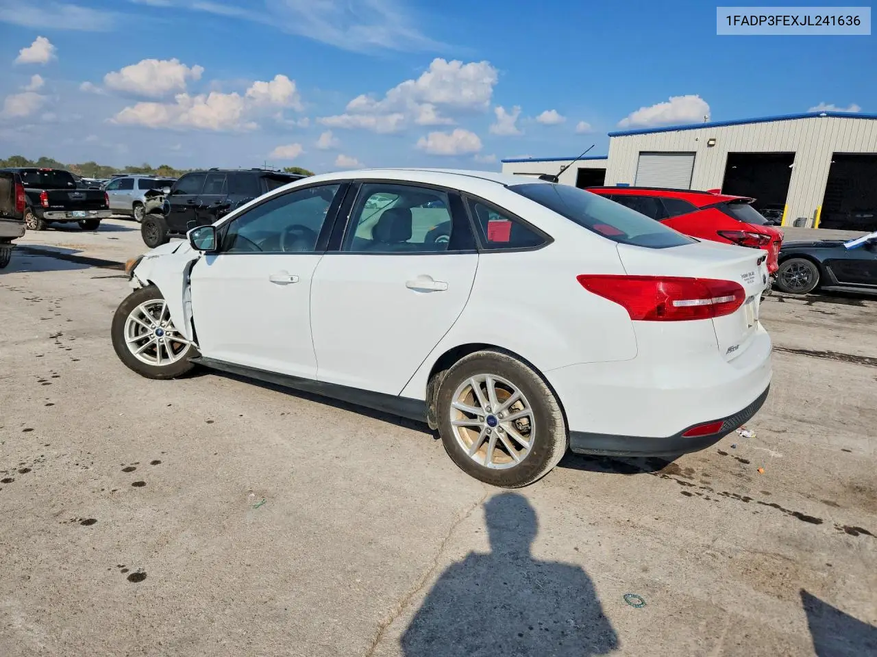 2018 FORD FOCUS VIN 1FADP3FEXJL241636 — фото 2