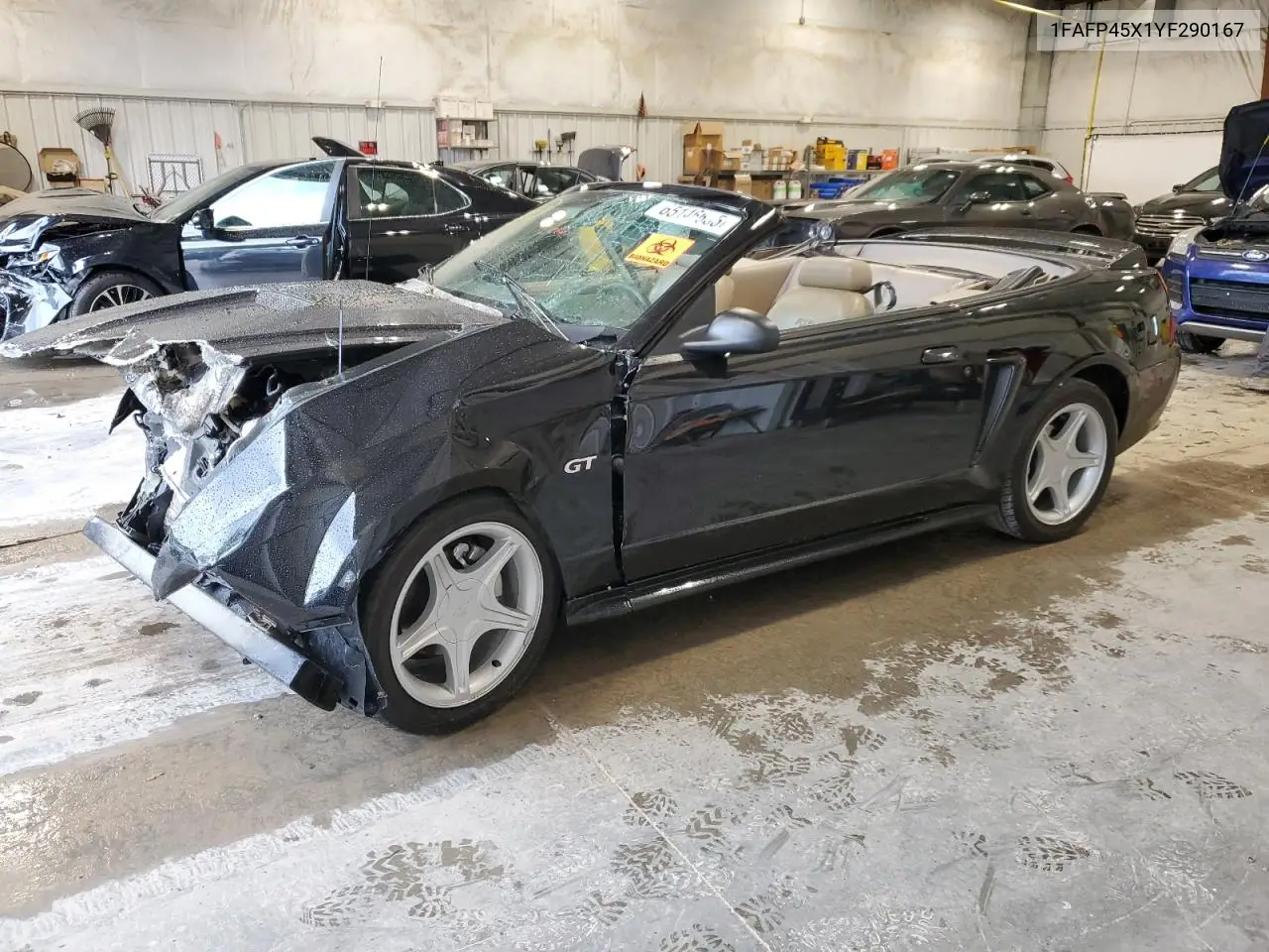 FORD MUSTANG 2000, VIN 1FAFP45X1YF290167