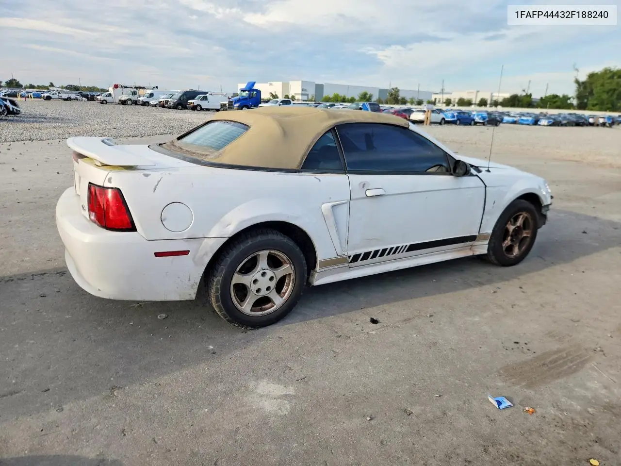 2002 FORD MUSTANG VIN 1FAFP44432F188240 — фото 3