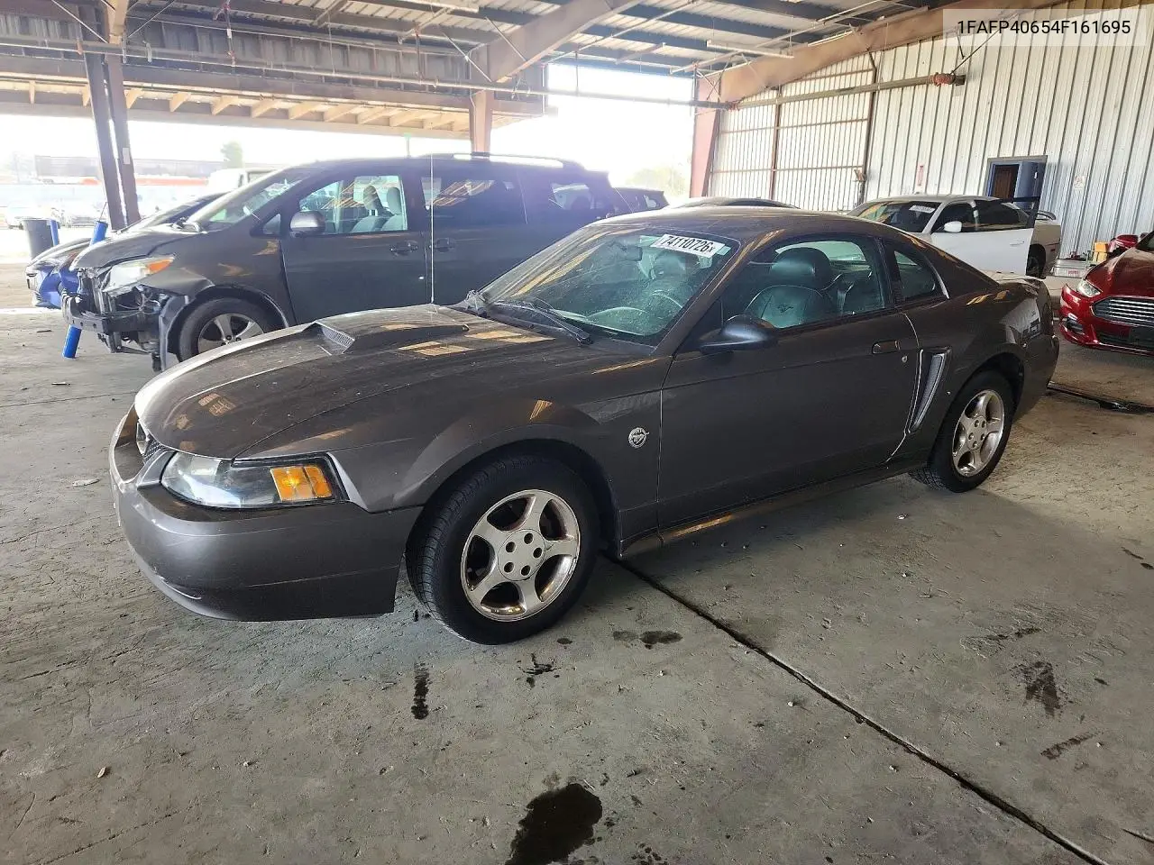FORD MUSTANG 2004, VIN 1FAFP40654F161695