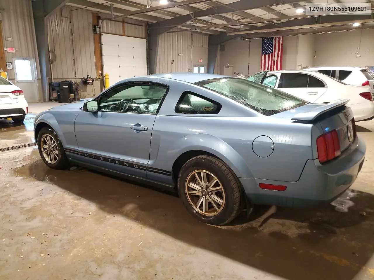 2005 FORD MUSTANG VIN 1ZVHT80N555109601 — фото 2
