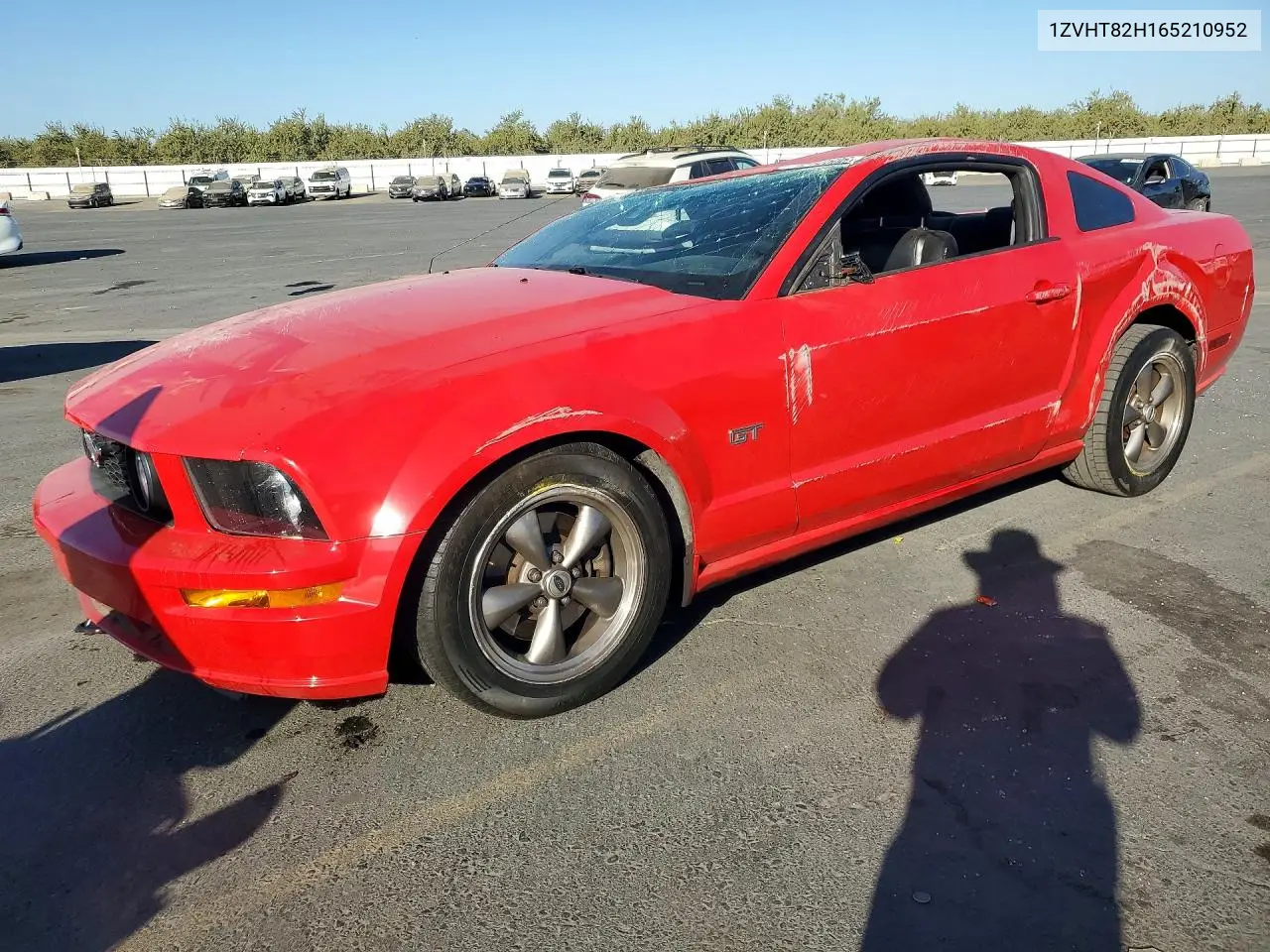 FORD MUSTANG 2006, VIN 1ZVHT82H165210952