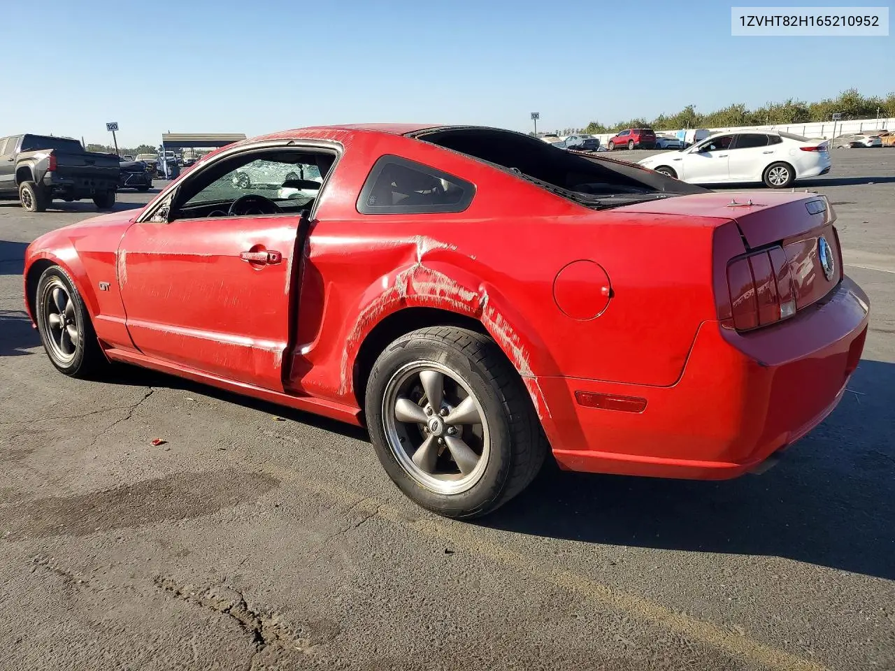 2006 FORD MUSTANG VIN 1ZVHT82H165210952 — фото 2