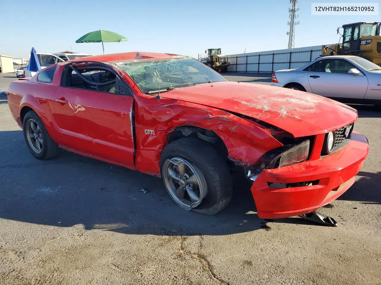2006 FORD MUSTANG VIN 1ZVHT82H165210952 — фото 4