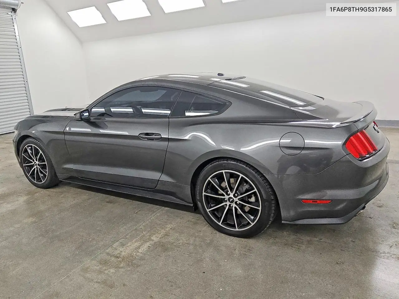 2016 FORD MUSTANG VIN 1FA6P8TH9G5317865 — фото 2