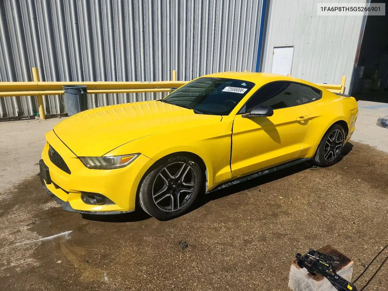 FORD MUSTANG 2016, VIN 1FA6P8TH5G5266901