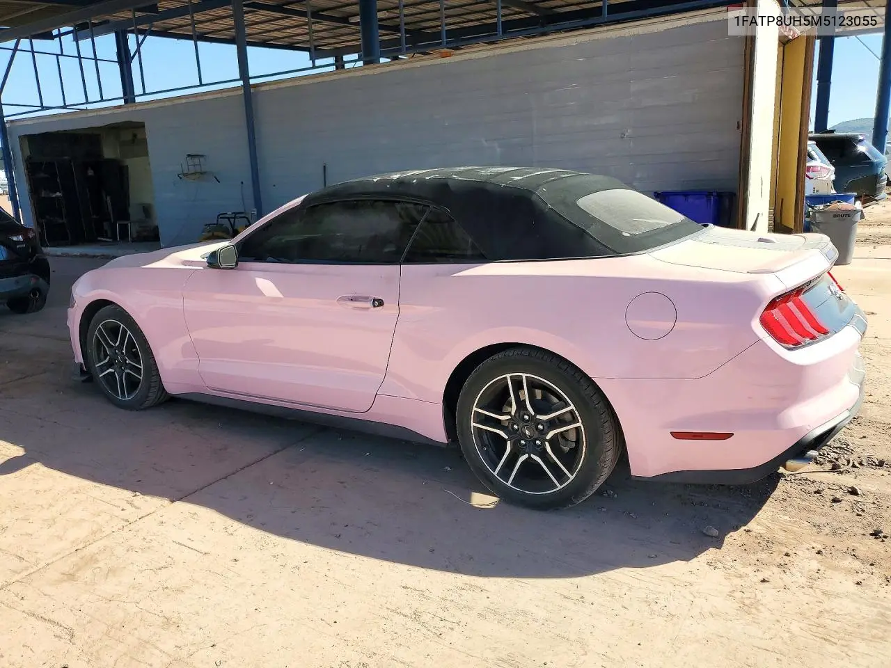 2021 FORD MUSTANG VIN 1FATP8UH5M5123055 — фото 2