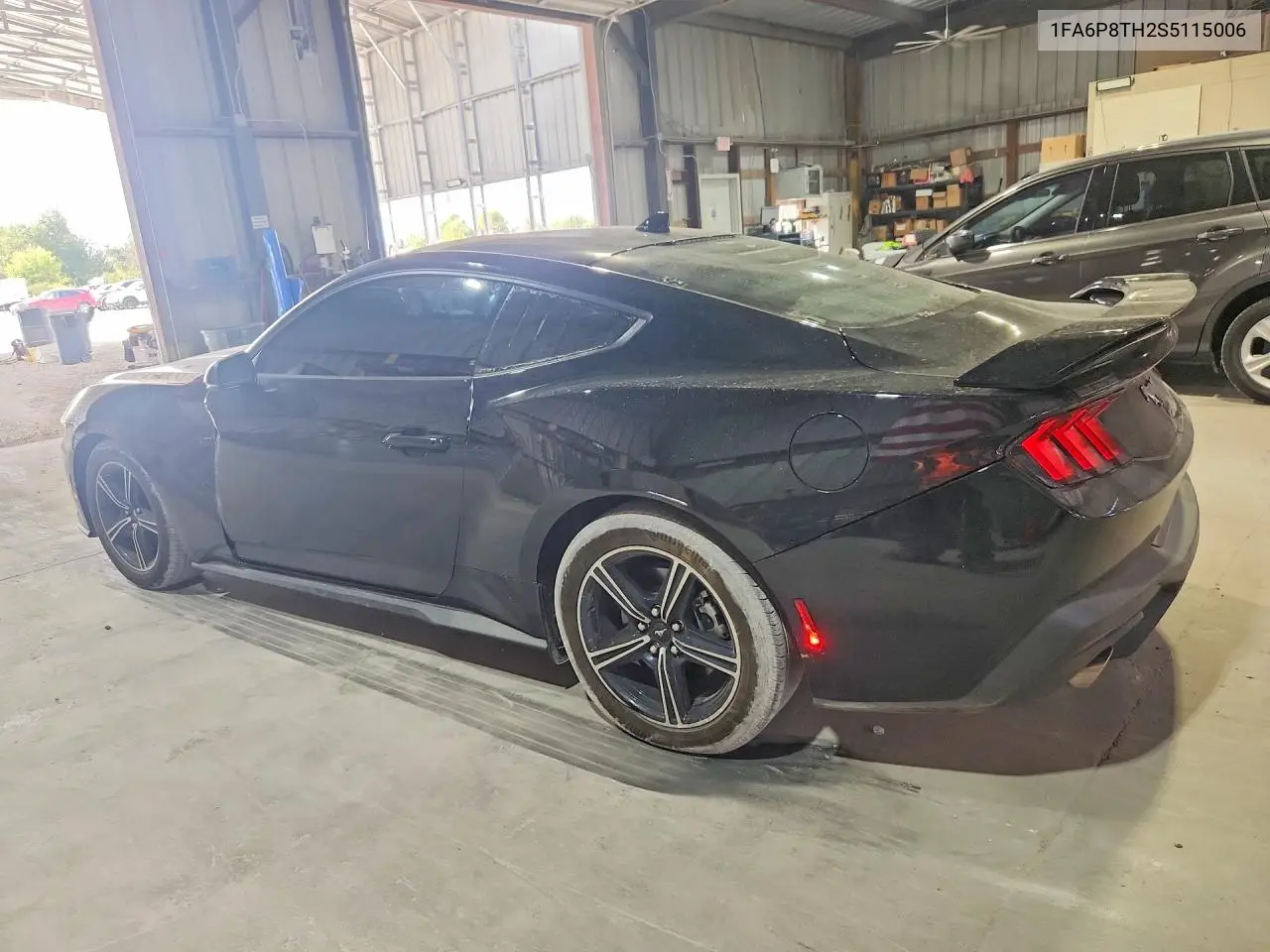 2025 FORD MUSTANG VIN 1FA6P8TH2S5115006 — фото 2