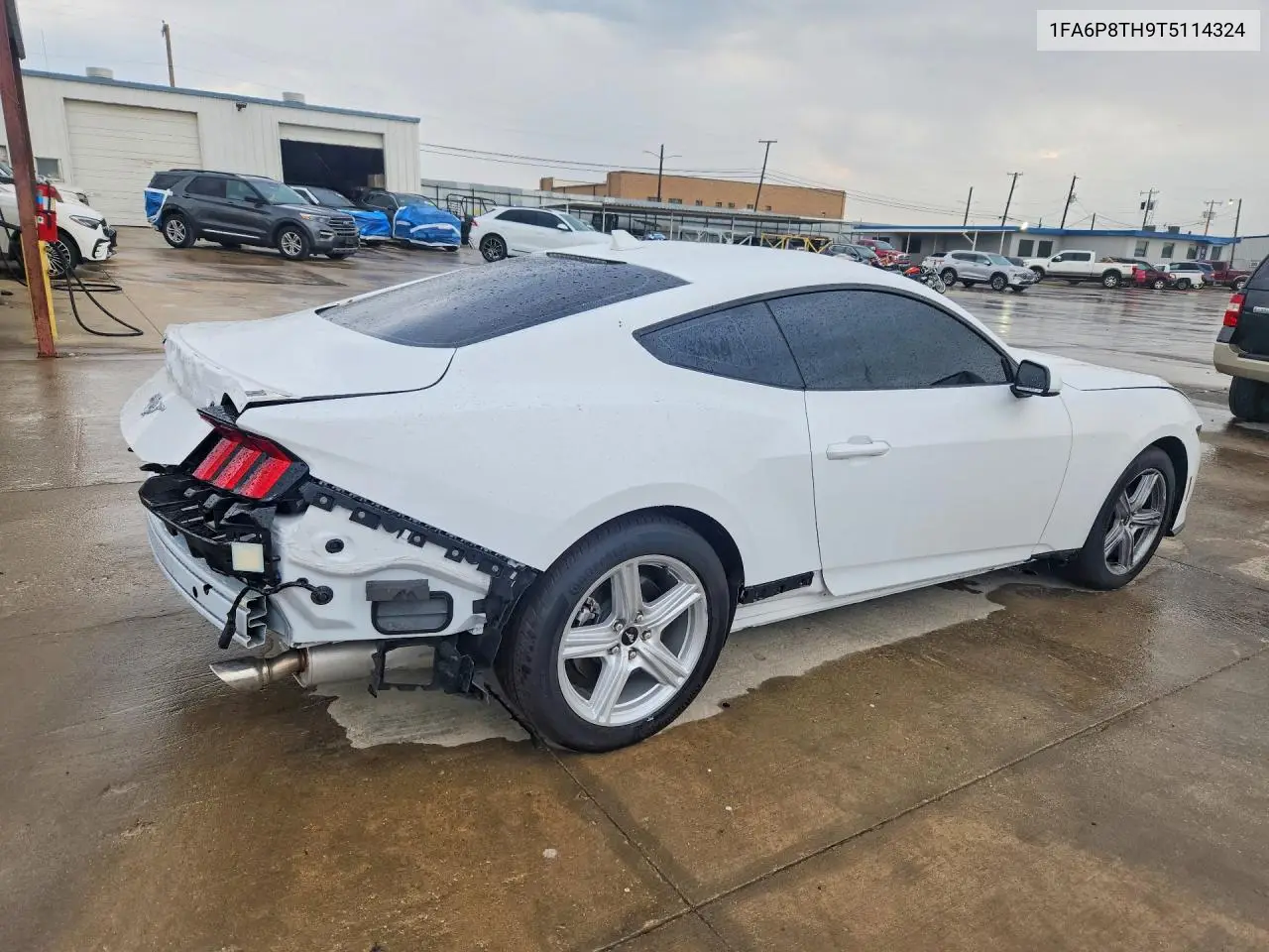 2026 FORD MUSTANG VIN 1FA6P8TH9T5114324 — фото 3