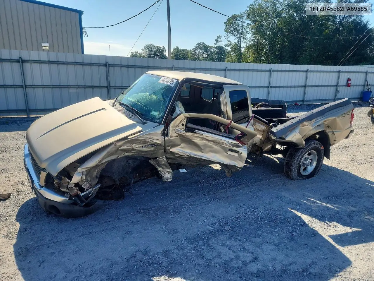 FORD RANGER 2002, VIN 1FTZR45E82PA69585